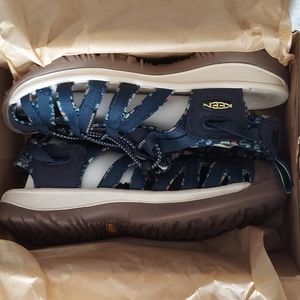 Keen Whisper Sandals NEW